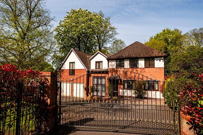 5 Bedroom Detached House For Sale In Upper Clifton Road, Sutton Coldfield, B73