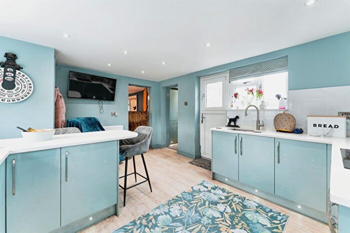 3 Bedroom Detached House For Sale In Croft Road, Upwell, Wisbech, PE14
