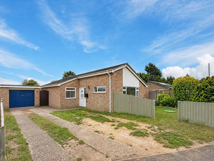 3 Bedroom Detached Bungalow For Sale In Shadwell Close, Weeting, Brandon, IP27