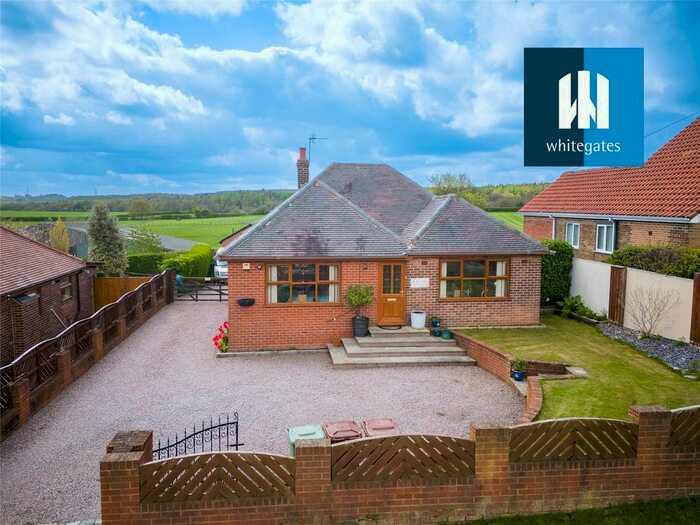 3 Bedroom Bungalow For Sale In Common Road, South Kirkby, Pontefract, West Yorkshire, WF9