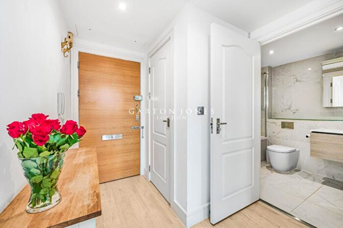 1 Bedroom Apartment For Sale In Warwick Building, Queenstown Road, London, SW11