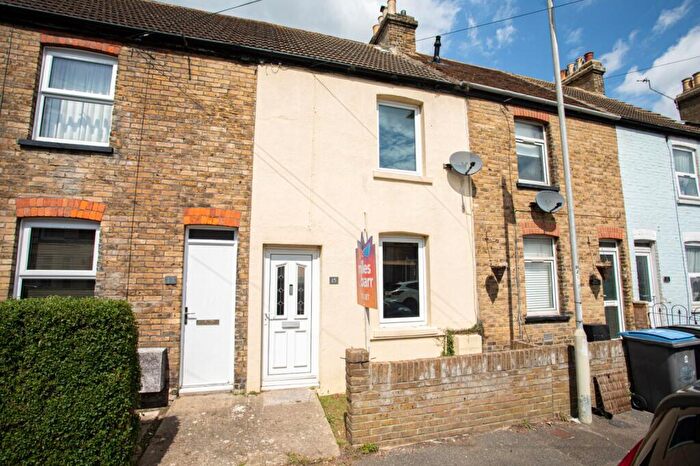2 Bedroom Terraced House For Sale In Manor Road, Dover, Kent, CT17