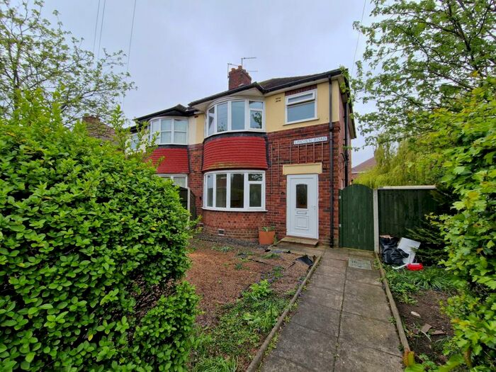 3 Bedroom Semi-Detached House To Rent In Lincoln Road, Doncaster, DN2