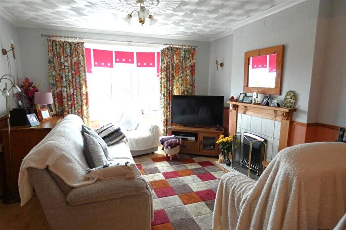 3 Bedroom Bungalow For Sale In Sunny View, Thurston Lane, Sardis, Milford Haven, SA73