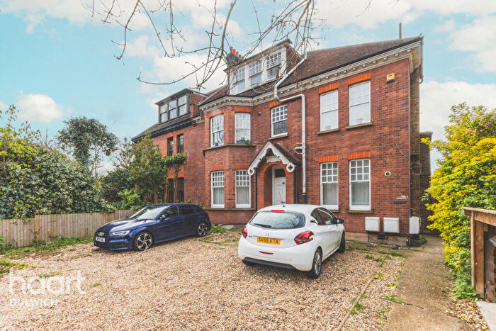 2 Bedroom Flat For Sale In South Road, London, SE23