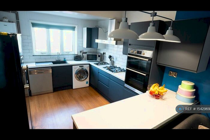 6 Bedroom Terraced House To Rent In Alexandra Terrace, Brynmill, Swansea, SA2