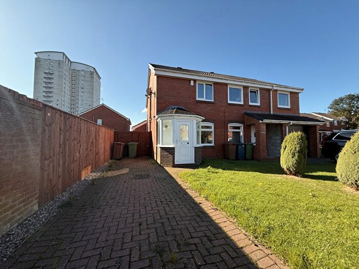 2 Bedroom Semi-Detached House For Sale In Piccadilly, Lakeside Village, Sunderland, SR3