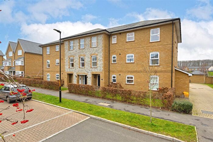 2 Bedroom Flat For Sale In Cranford Road, Allington, Maidstone, ME16