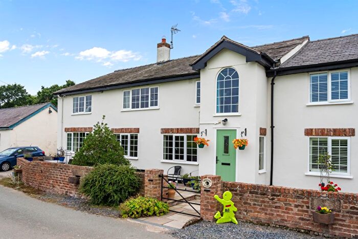 3 Bedroom Semi-Detached House For Sale In The Barn House, Hallsgreen Lane, Chester, Cheshire, CH2