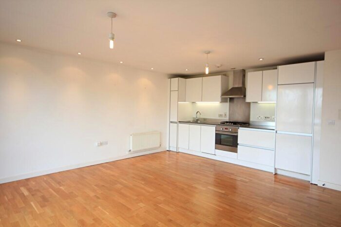 1 Bedroom Apartment To Rent In Hermitage, Chatham Street, Reading, Berkshire, RG1