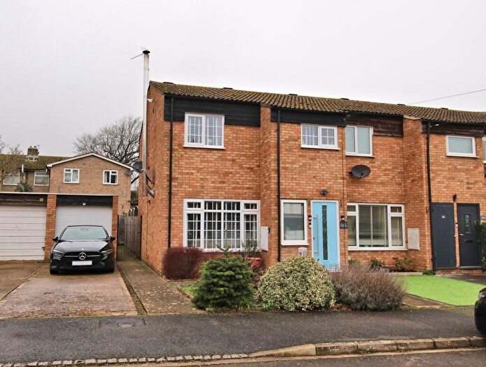 2 Bedroom End Of Terrace House For Sale In Aldgate Close, Potton, Sandy, SG19