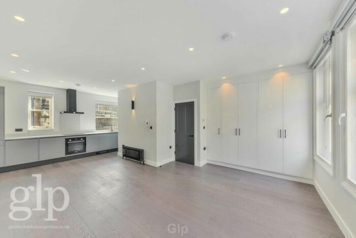 Studio To Rent In Shaftesbury Avenue, Soho, W1D