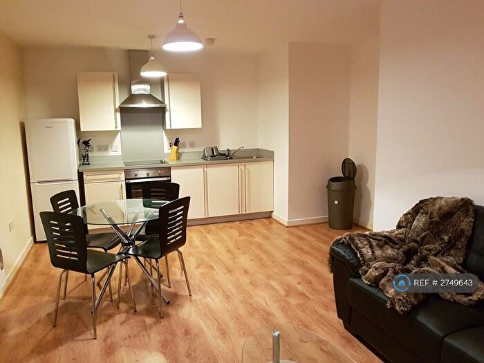 2 Bedroom Flat To Rent In Derwent Street, Salford, M5