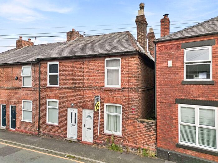 2 Bedroom Terraced House For Sale In Chapel Lane, Stockton Heath, WA4