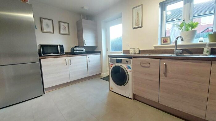 2 Bedroom End Of Terrace House For Sale In Ivatt Close, Bourne, PE10