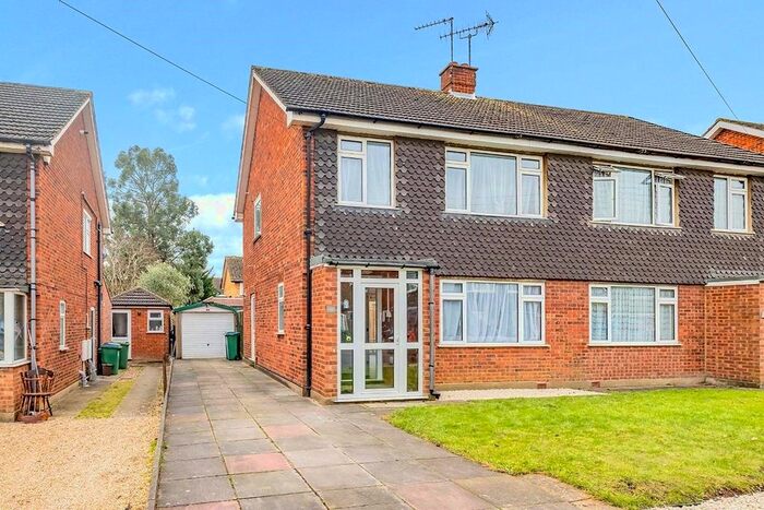 3 Bedroom Semi-Detached House To Rent In Rother Close, Watford, Hertfordshire, WD25