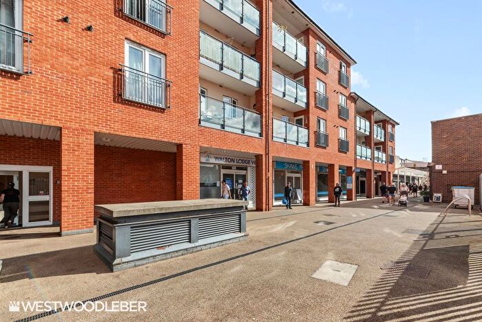 2 Bedroom Flat For Sale In Chamberlayne Court, Fawkon Walk, Hoddesdon, EN11