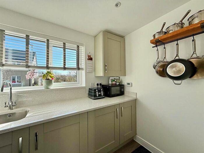 4 Bedroom Detached House For Sale In Tamerton Foliot, Plymouth, PL5