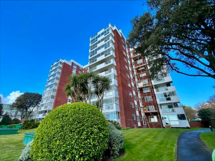 2 Bedroom Flat To Rent In Grove Road, Bournemouth, BH1