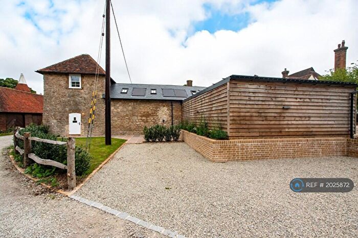 2 Bedroom Detached House To Rent In Farleigh Hill, Maidstone, ME15