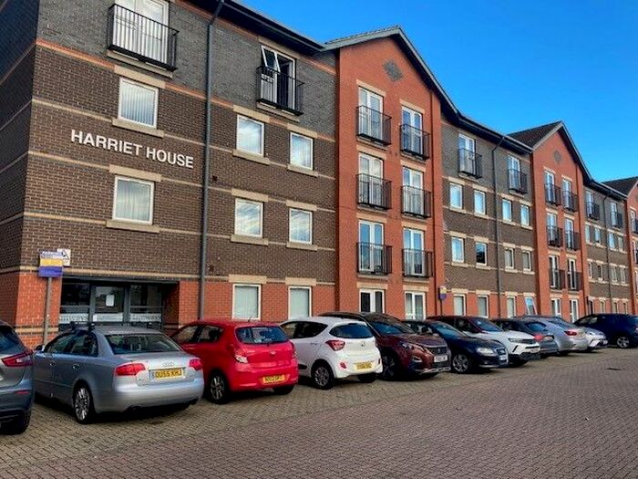2 Bedroom Flat To Rent In Sorbonne Close, Stockton-On-Tees, TS17