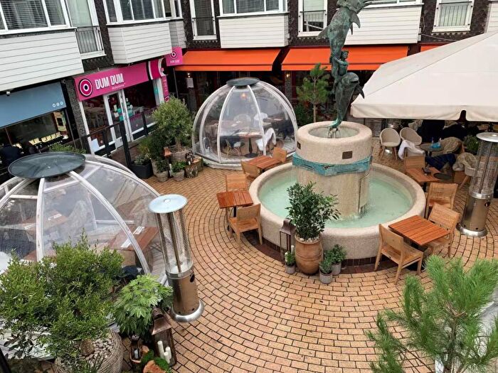 1 Bedroom Flat To Rent In Brighton Square, Brighton, BN1