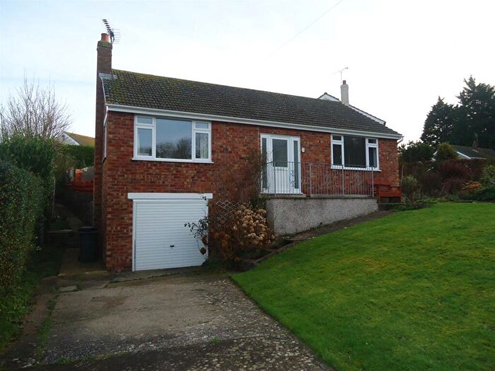 2 Bedroom Bungalow To Rent In Cowlyd Close, Rhos On Sea, Colwyn Bay, Conwy, LL28