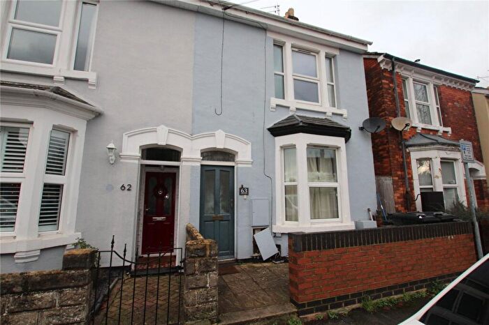 2 Bedroom Apartment To Rent In Ashford Road, Swindon, Wiltshire, SN1