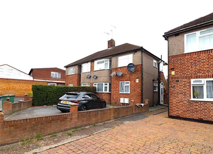2 Bedroom Maisonette To Rent In Glenwood Close, Harrow, Middlesex, HA1