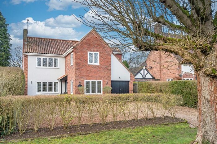 4 Bedroom Detached House For Sale In Thorpe End, Norwich, NR13