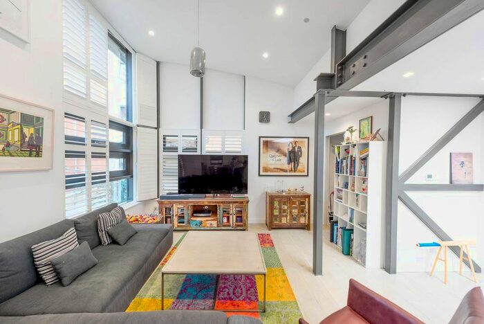 3 Bedroom Property To Rent In Montaigne Close, Westminster, London, SW1P