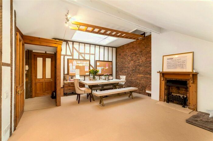 1 Bedroom Flat To Rent In Holland Park Gardens, London, W14