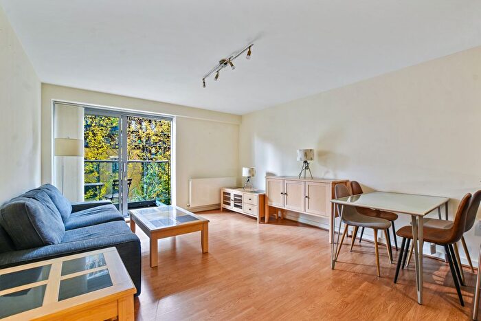 2 Bedroom Flat To Rent In Estilo, Hoxton, N1