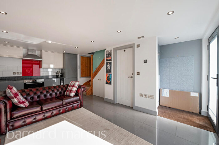 1 Bedroom House To Rent In High Street, Ewell, Epsom, KT17