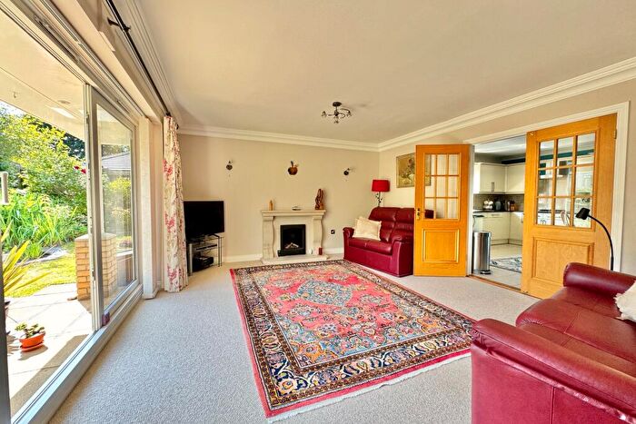 3 Bedroom Bungalow For Sale In Harmans Cross, BH20 - Photo 7
