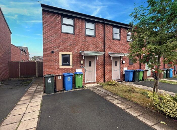 2 Bedroom Semi Detached House For Sale In Mary Street, Heywood, Greater Manchester, OL10