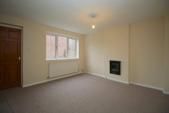 3 Bedroom Terraced House To Rent In Winterburn Way, Loughborough, LE11