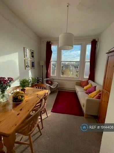 2 Bedroom Flat To Rent In Northwood Road, London, N6