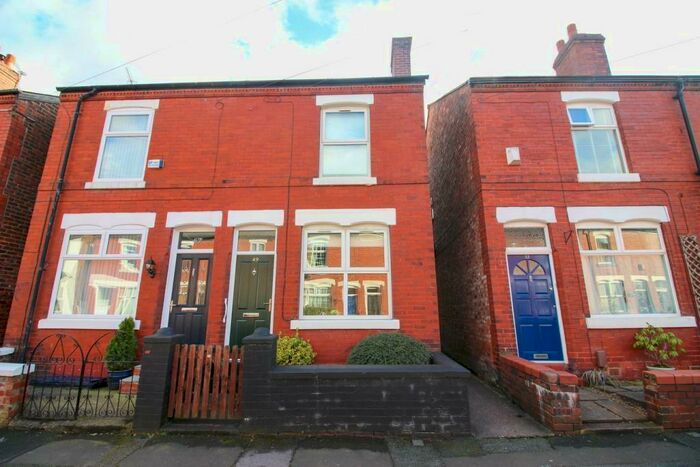 2 Bedroom House To Rent In Winifred Road, Stockport, SK2