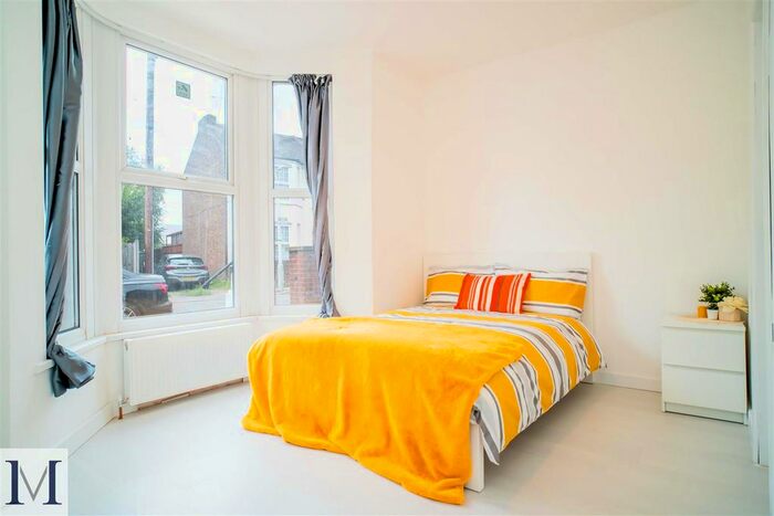 Studio To Rent In St. Stephens Road, Yiewsley, West Drayton, UB7