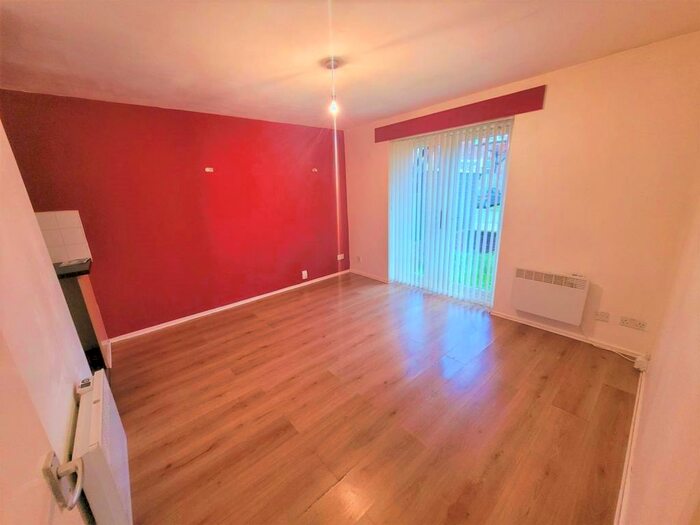 1 Bedroom Flat To Rent In Oriel Lodge, Oriel Road, L20