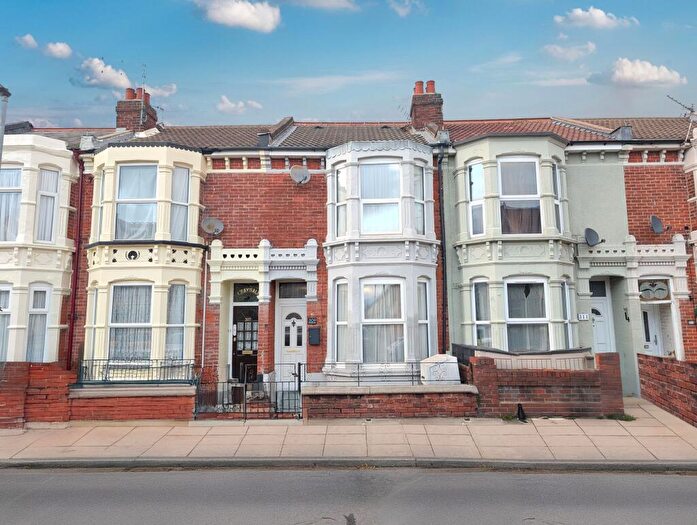 3 Bedroom Terraced House For Sale In Chichester Road, Portsmouth, PO2