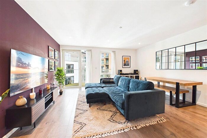 1 Bedroom Flat For Sale In Meridian House, Juniper Drive, London, SW18