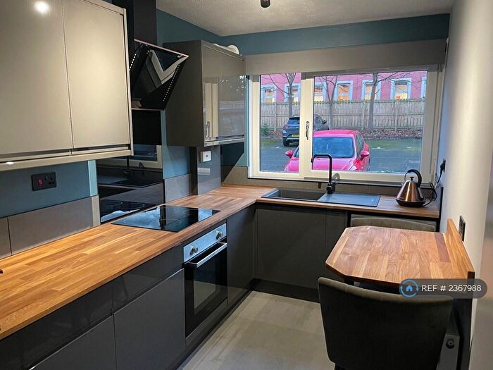 1 Bedroom Flat To Rent In West Winnelstrae, Edinburgh, EH5