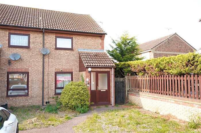 2 Bedroom End Of Terrace House For Sale In Amis Court, Lakenheath, Brandon, Suffolk, IP27
