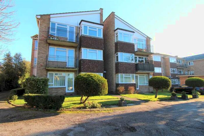1 Bedroom Flat To Rent In Galsworthy Road, Kingston Upon Thames, KT2