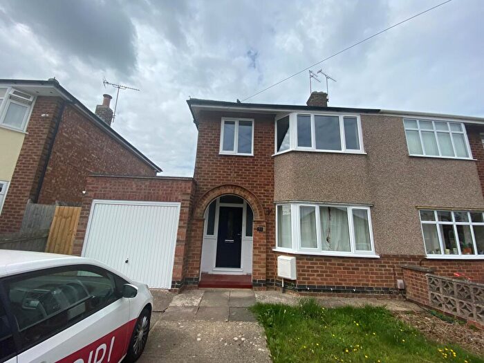 3 Bedroom Semi-Detached House To Rent In Fleet Crescent, Hillmorton, Rugby, CV21