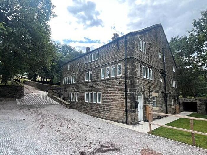 2 Bedroom Duplex To Rent In New Barn, Bradbury Lane, Greenfield, Oldham, OL3