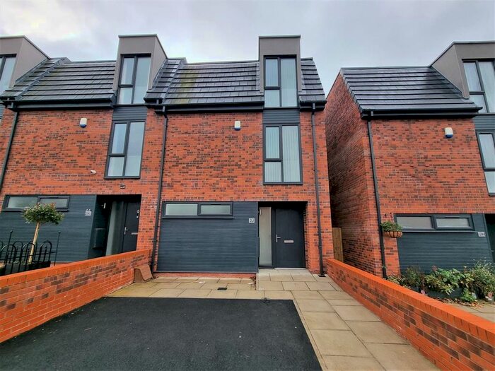 4 Bedroom Semi-Detached House To Rent In Darmonds Green Avenue, Anfield, Liverpool L6