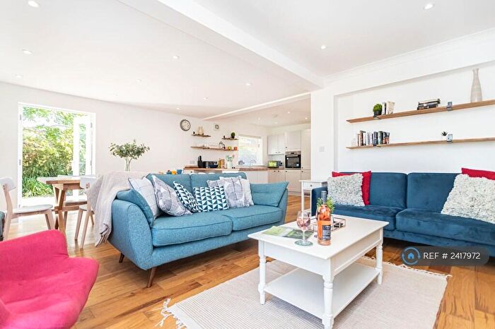 3 Bedroom Bungalow To Rent In Blenheim Crescent, Hordle, Lymington, SO41